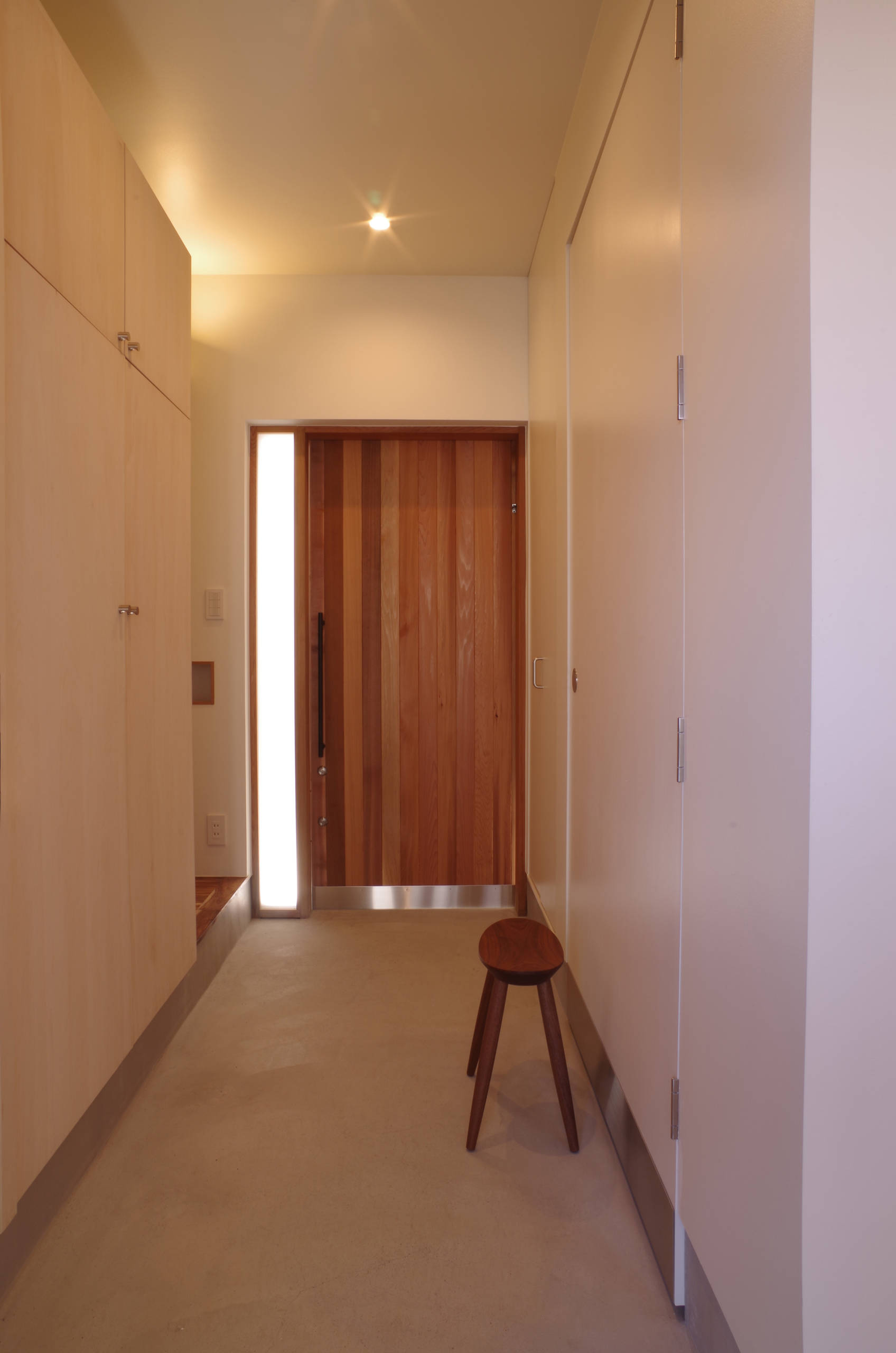 おしゃれな北欧スタイルの玄関ホールの画像 21年10月 Houzz ハウズ おしゃれな北欧スタイルの玄関ホールの画像 21年10月 Houzz ハウズ