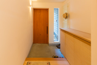 おしゃれな和風の玄関の画像 21年4月 Houzz ハウズ