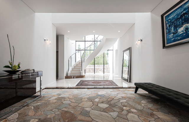 街の灯と豊潤な海を眼下に望む モダン 玄関 東京都下 Earnest Architects Houzz ハウズ 街の灯と豊潤な海を眼下に望む モダン 玄関 東京都下 Earnest Architects Houzz ハウズ