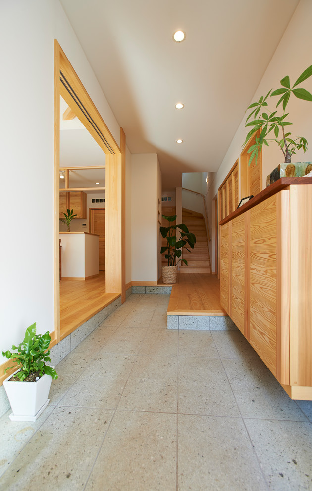 趣味の 釣り部屋 がカッコイイ家 Asian Entry Other By 新日本建設株式会社 Houzz