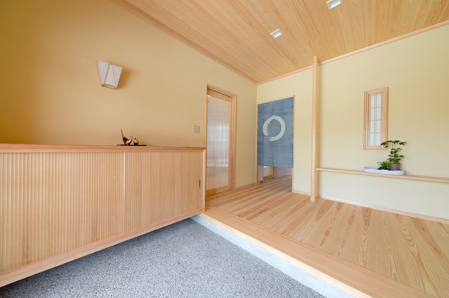 集落にとけこむ数寄屋風の家 Japones Entrada Otras Zonas De ミヤシタ Life With Wood 株式会社宮下 Houzz 集落にとけこむ数寄屋風の家 Japones Entrada Otras Zonas De ミヤシタ Life With Wood 株式会社宮下 Houzz