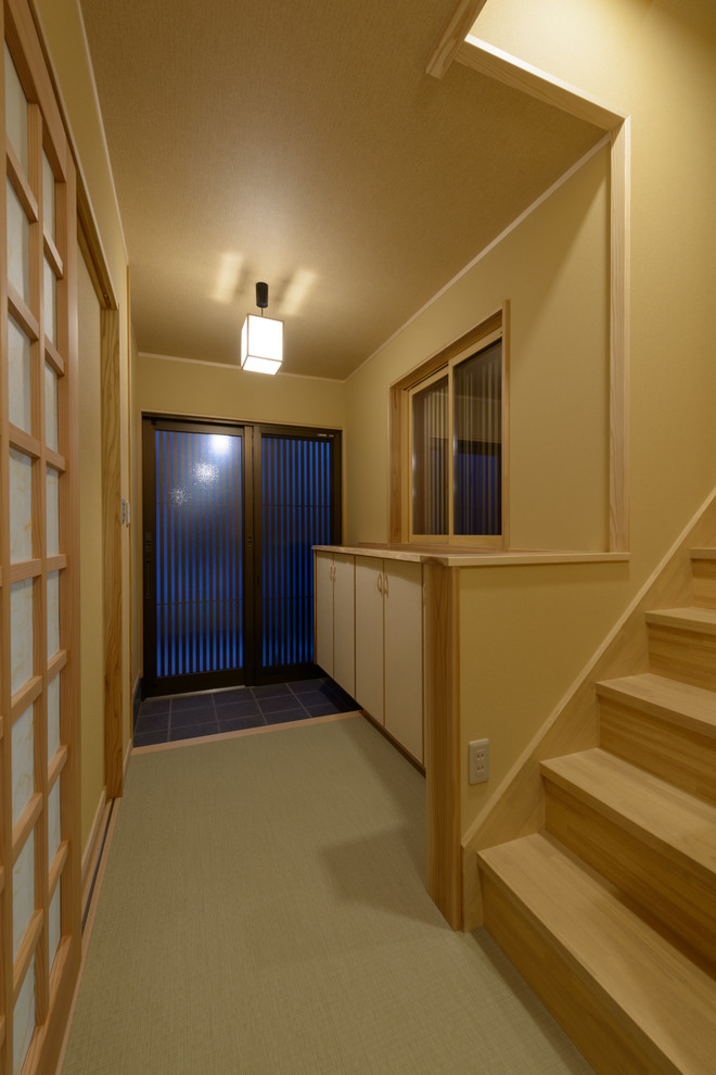 H Y様邸 Japanese Entry Tokyo Suburbs By 有限会社 三幸住宅 Houzz H Y様邸 Japanese Entry Tokyo Suburbs By 有限会社 三幸住宅 Houzz