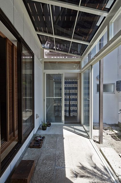 鎌倉らしい鎌倉のリノベーション Scandinave Buanderie Autres Perimetres Par 高田事務所 一級建築士事務所