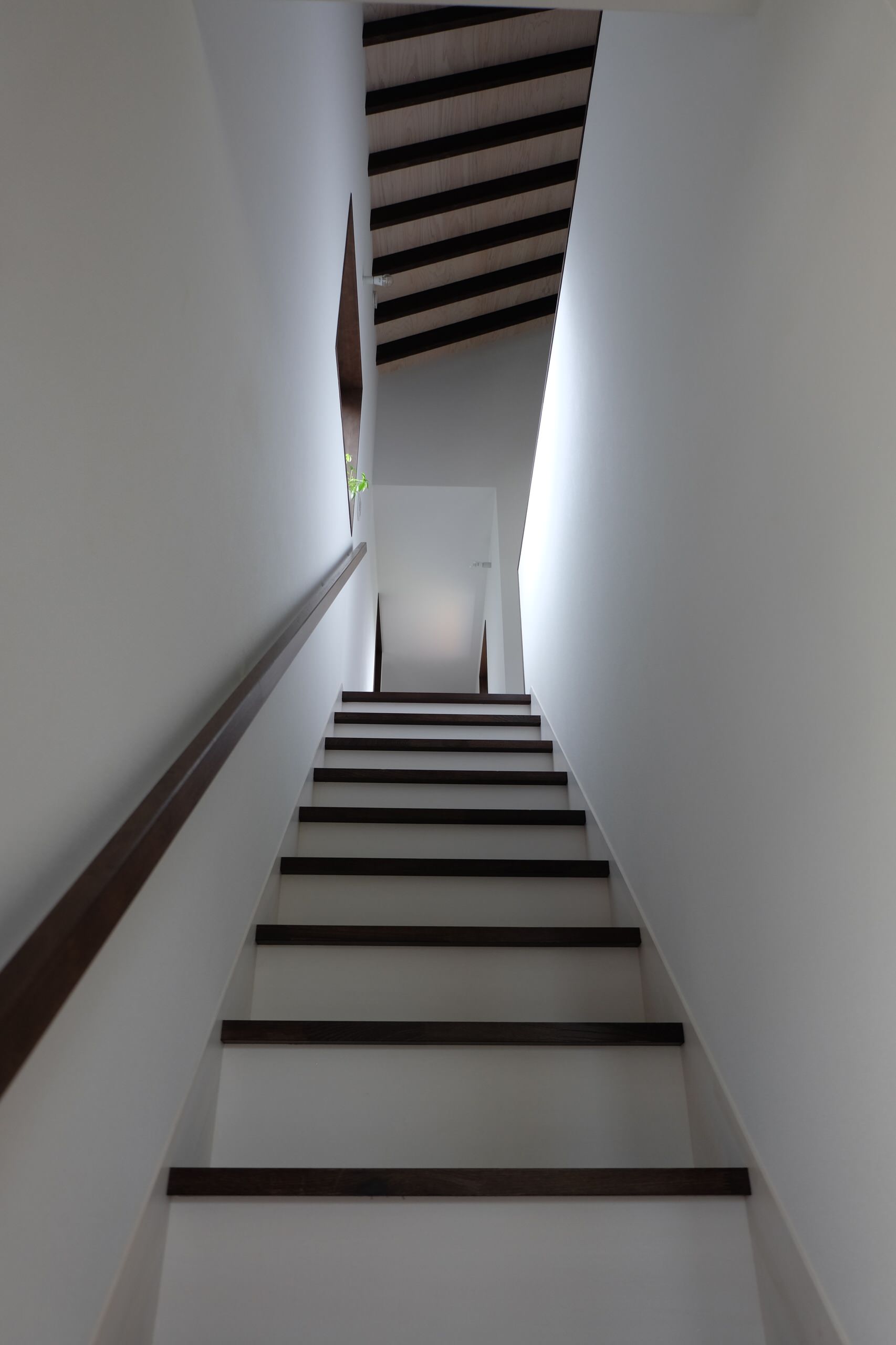 おしゃれな階段 壁紙 の画像 21年9月 Houzz ハウズ