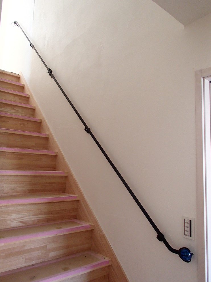 ガラス玉の階段手摺 Transitional Staircase Other By Page One Houzz