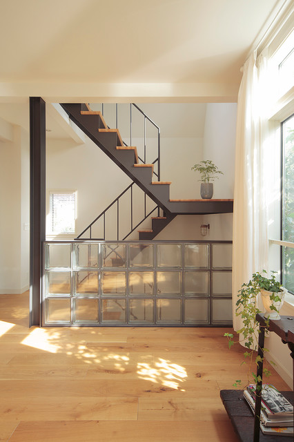 フレーバーハウス American Traditional Living Room Tokyo By こぢこぢ一級建築士事務所 Houzz