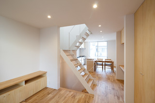 おしゃれなモダンスタイルの階段の画像 21年7月 Houzz ハウズ