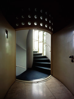 山田守自邸 Midcentury Staircase Tokyo By 一般社団法人住宅遺産トラスト Houzz Ie