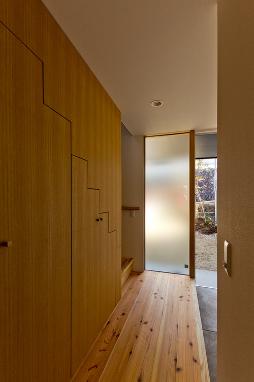 無駄なく使う階段まわりのアイデア収納 Houzz ハウズ
