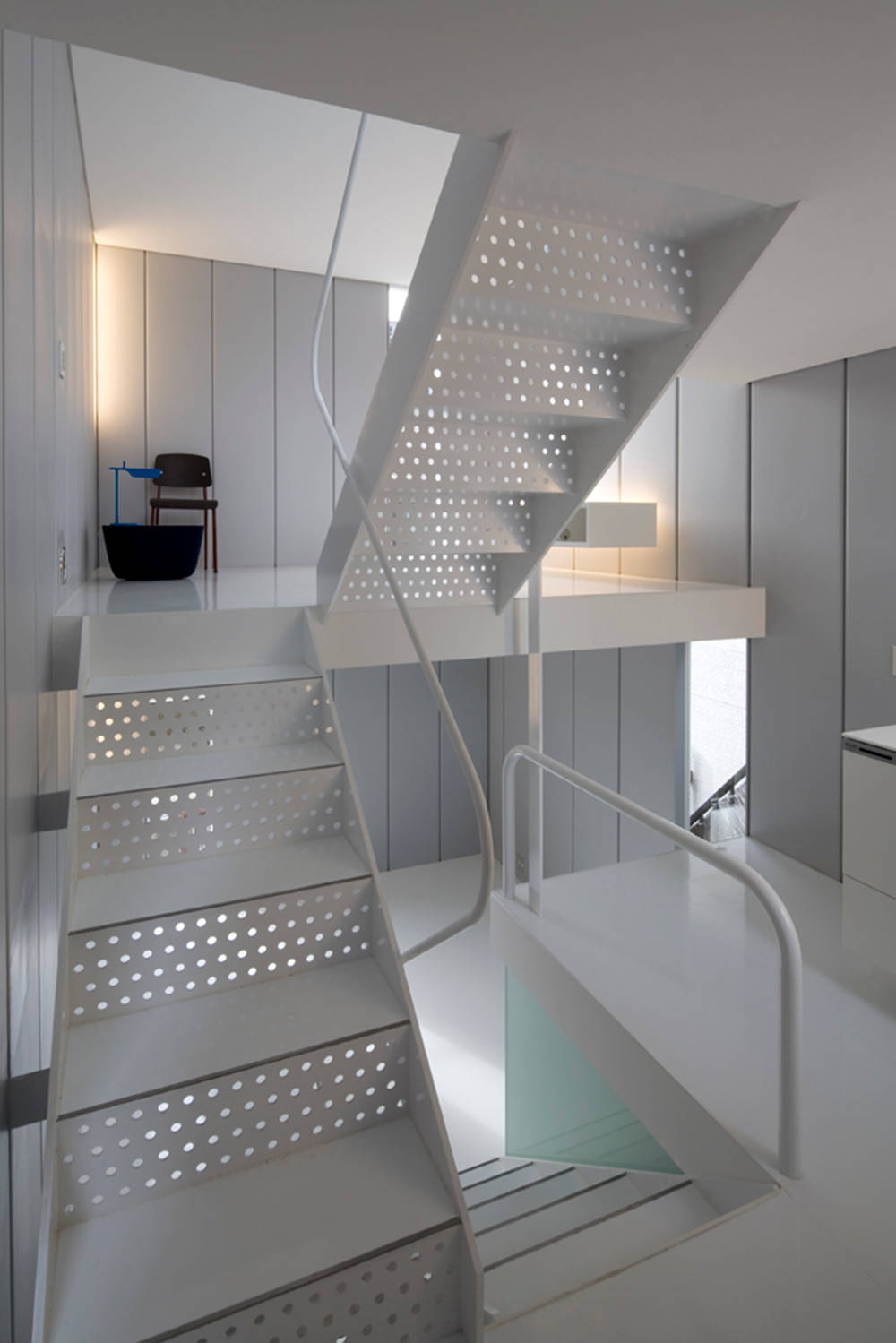 おしゃれな階段 コンクリートの蹴込み板 の画像 21年9月 Houzz ハウズ