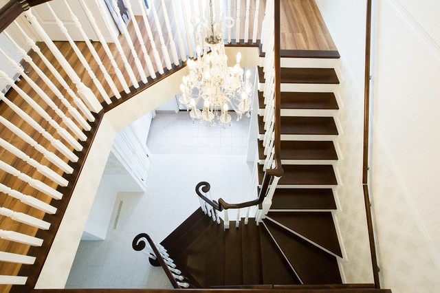 旭川市白亜の邸宅 Clasico Aseo Otras Zonas De グローイングホームビルド Houzz 旭川市白亜の邸宅 Clasico Aseo Otras Zonas De グローイングホームビルド Houzz