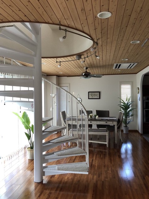 海の見える貸別荘 Bord De Mer Escalier Autres Perimetres Par Krasikul Houzz