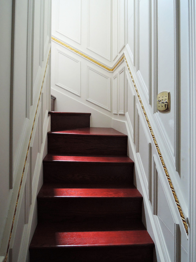 西洋風インテリアリフォーム Victorian Staircase Tokyo By アニーズ株式会社 Houzz 西洋風インテリアリフォーム Victorian Staircase Tokyo By アニーズ株式会社 Houzz