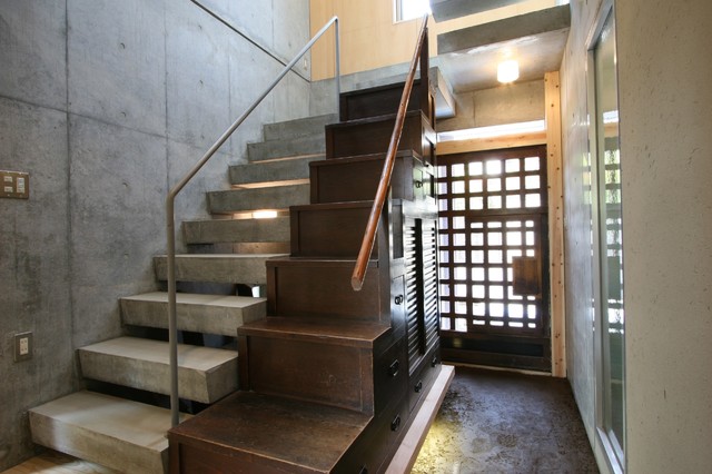 階段箪笥の家 Contemporary Staircase Tokyo Suburbs By 戸田晃建築設計事務所 Houzz