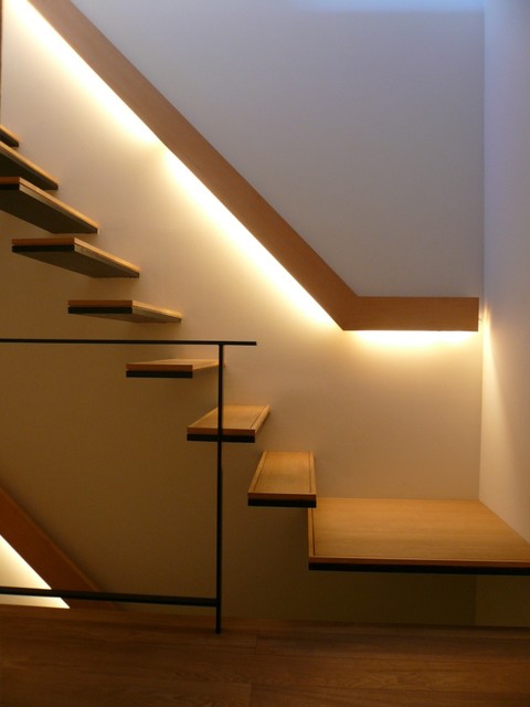 Stairs Lighting 階段照明 Modern Staircase Tokyo Suburbs By Ken Koyama Lighting Design Houzz Nz