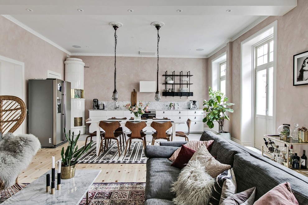 Immagine di un soggiorno scandinavo con tappeto