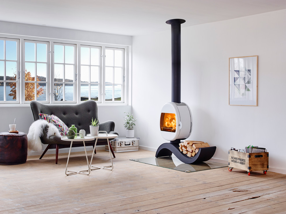 Inspiration for a scandinavian family room remodel in Odense