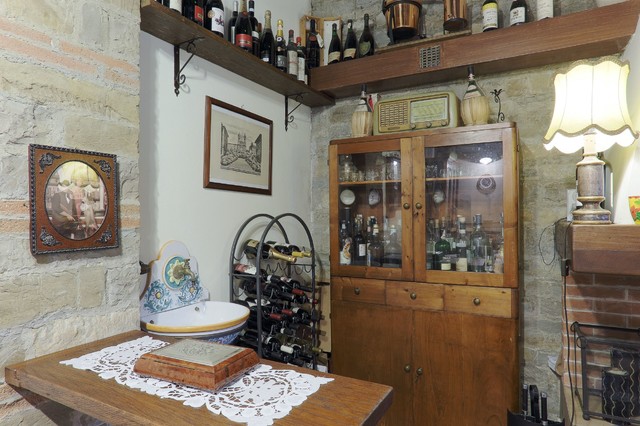 Visita Privata casa di Antonella e Stefano Landhausstil Hausbar