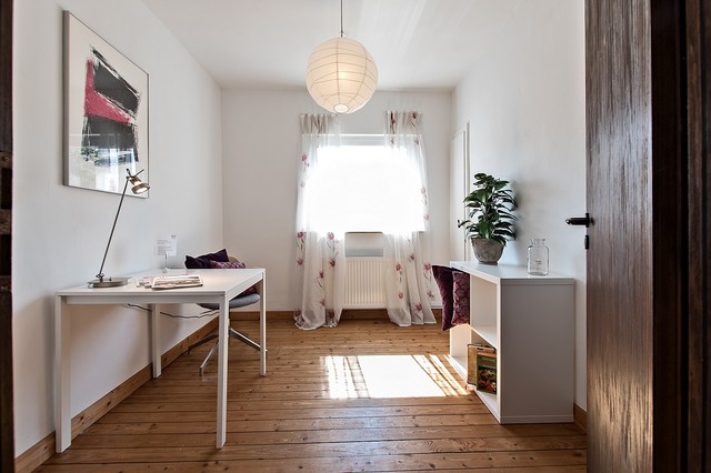 Styled By P Co Wohntraum Freistehendes Einfamilienhaus Koln Ostheim Contemporary Home Office Bonn By Profitlich Co Immobilien Kg Houzz Ie