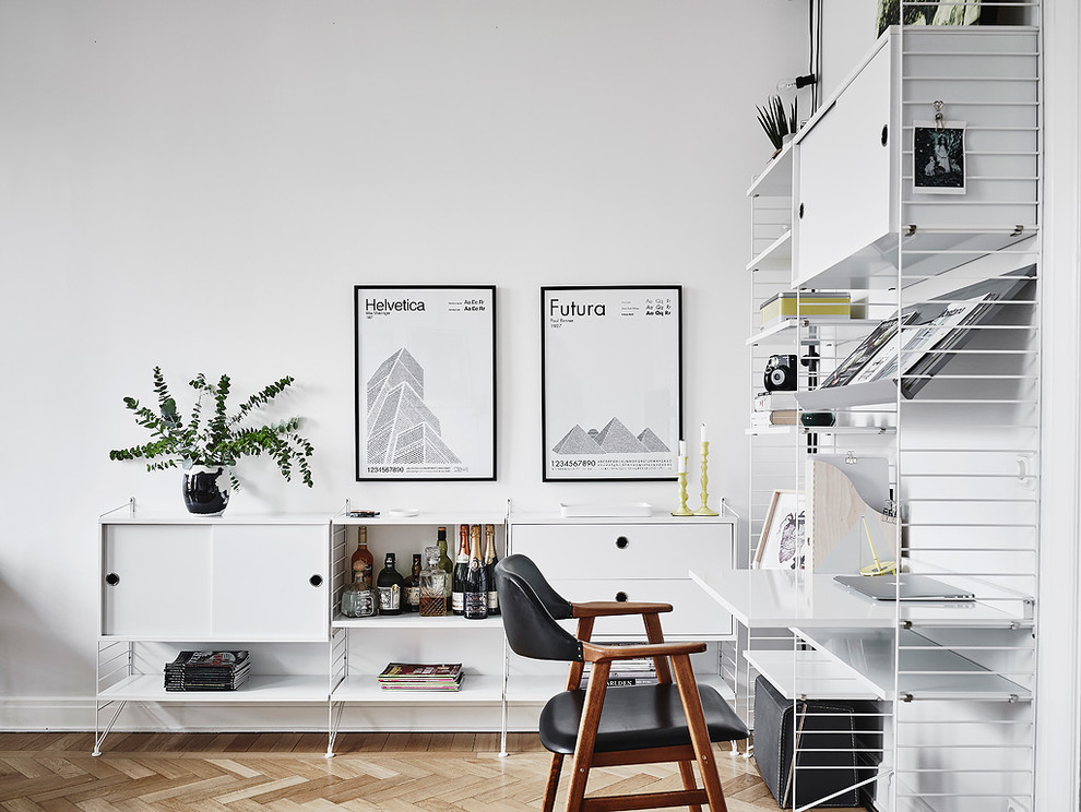 This is an example of a scandinavian home office in Gothenburg.