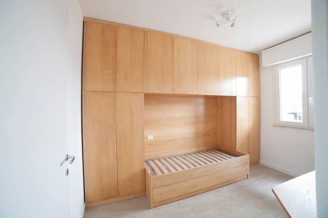 Arredare Un Appartamento Di 60 Mq Su Misura Modern Wardrobe Other By Falegnameria Grelli Houzz Uk