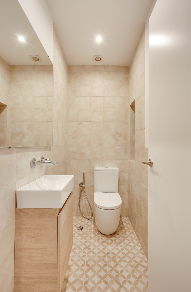 Design ideas for a contemporary cloakroom in Barcelona.