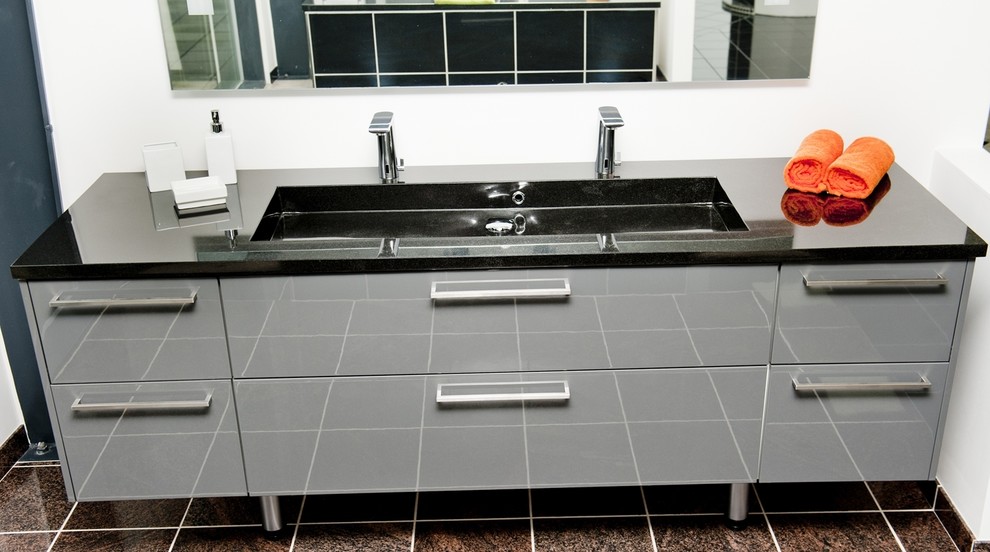 Badeværelse - Modern - Bathroom - Esbjerg - by Granit World | Houzz