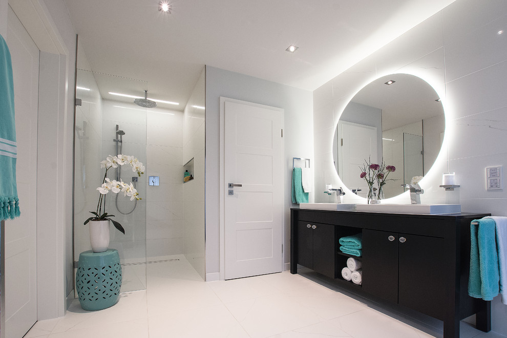Medium sized contemporary shower room bathroom in Other with flat-panel cabinets, dark wood cabinets, a built-in shower, a vessel sink, wooden worktops, white walls and an open shower.