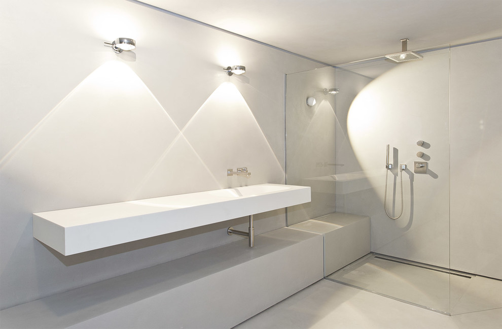 Bathroom - contemporary bathroom idea in Berlin