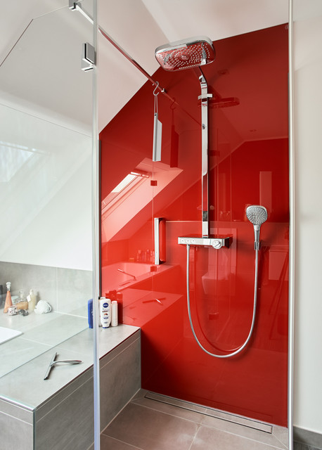 Bad 5: Wellnesstraum in Rot - Contemporary - Bathroom - Cologne - by Leo  Wirtz GmbH | Houzz
