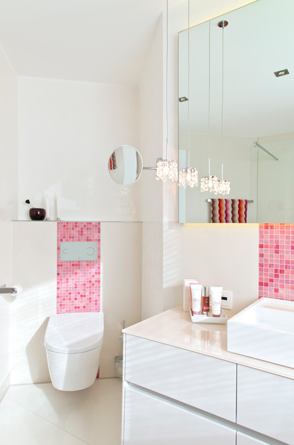 Bad in Pink mit Mosaik - Contemporary - Bathroom - Nuremberg - by Kreuz  bad&heizung | Houzz IE