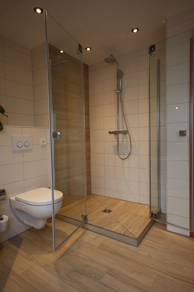 Design ideas for a small farmhouse bathroom in Cologne.