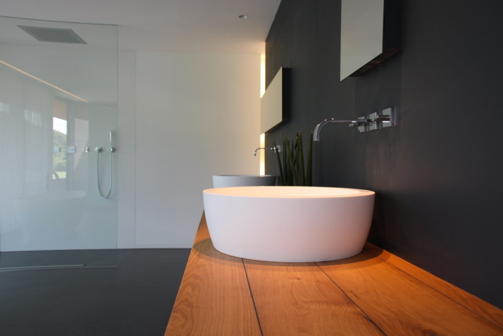 Inspiration pour une salle de bain design.