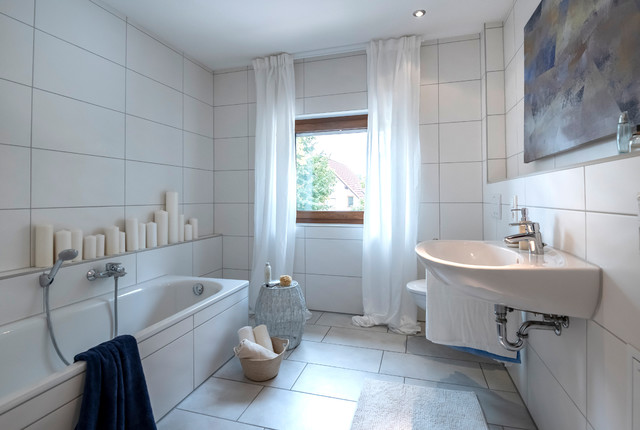 Badezimmer Inspiration - Contemporary - Bathroom - Frankfurt - by Cornelia  Augustin Home Staging | Houzz UK