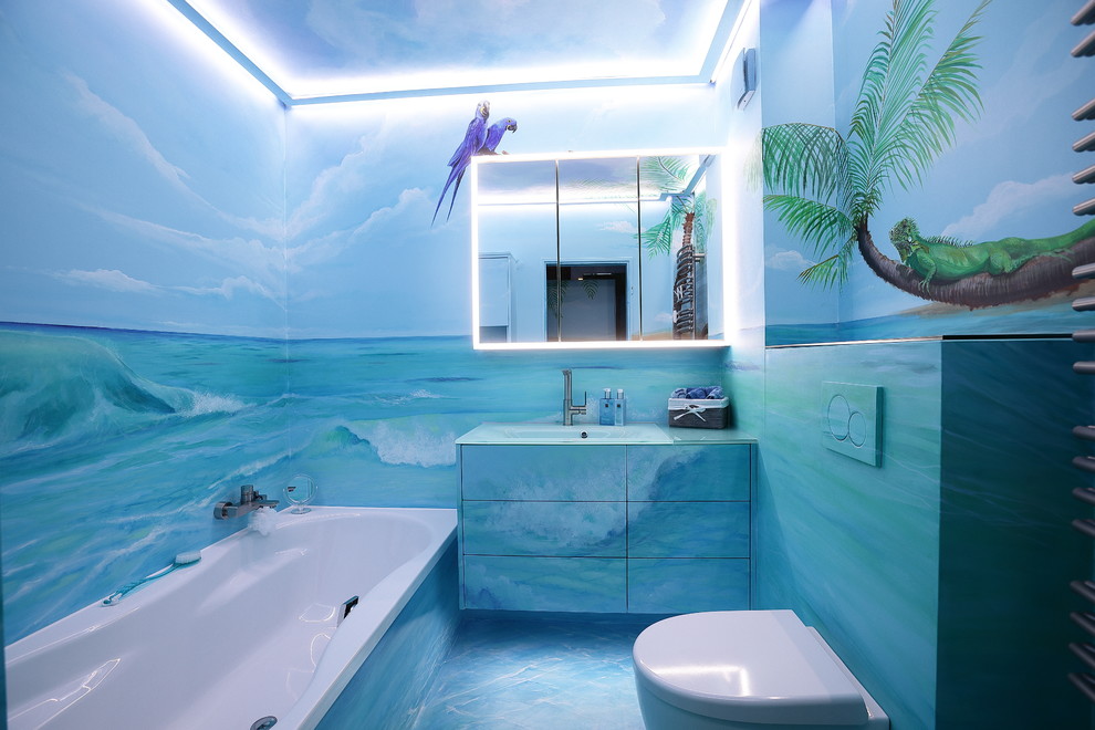 Bathroom - contemporary bathroom idea in Essen