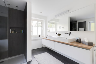 75 Moderne Badezimmer Ideen Bilder Dezember Houzz De