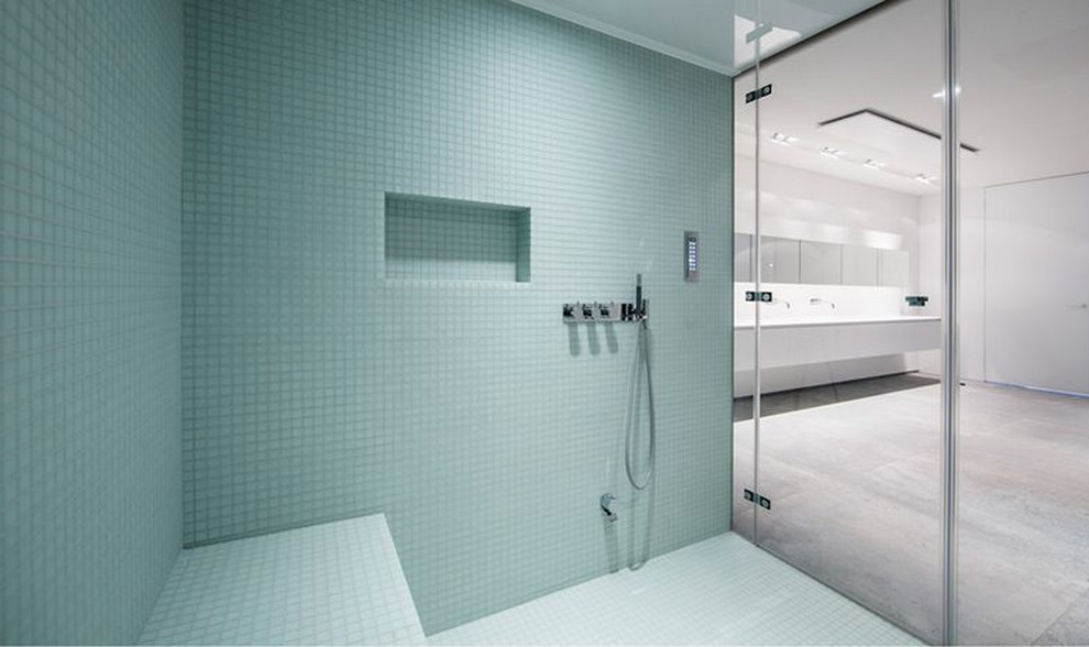 This is an example of a contemporary bathroom in Stuttgart.