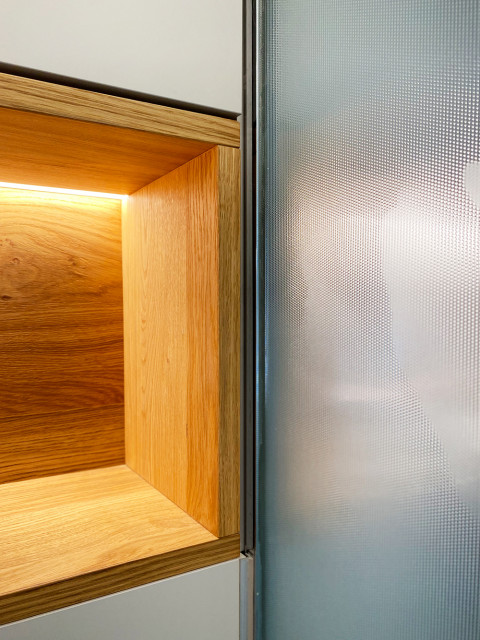 Holznische und Master Point Glas - Contemporary - Bathroom - Hanover - by  Studio ap - Interior Design & Möbeldesign | Houzz IE