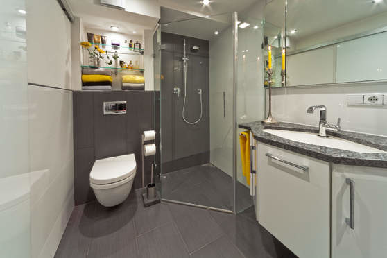 Kleines Badezimmer - miniBagno - Modern - Badezimmer ...