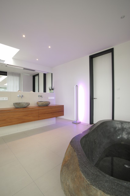 Loop P Haus Meese - Modern - Badezimmer - München - von Sigllicht Die