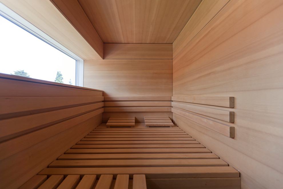 Foto di una piccola sauna contemporanea con pareti beige e pavimento con piastrelle in ceramica