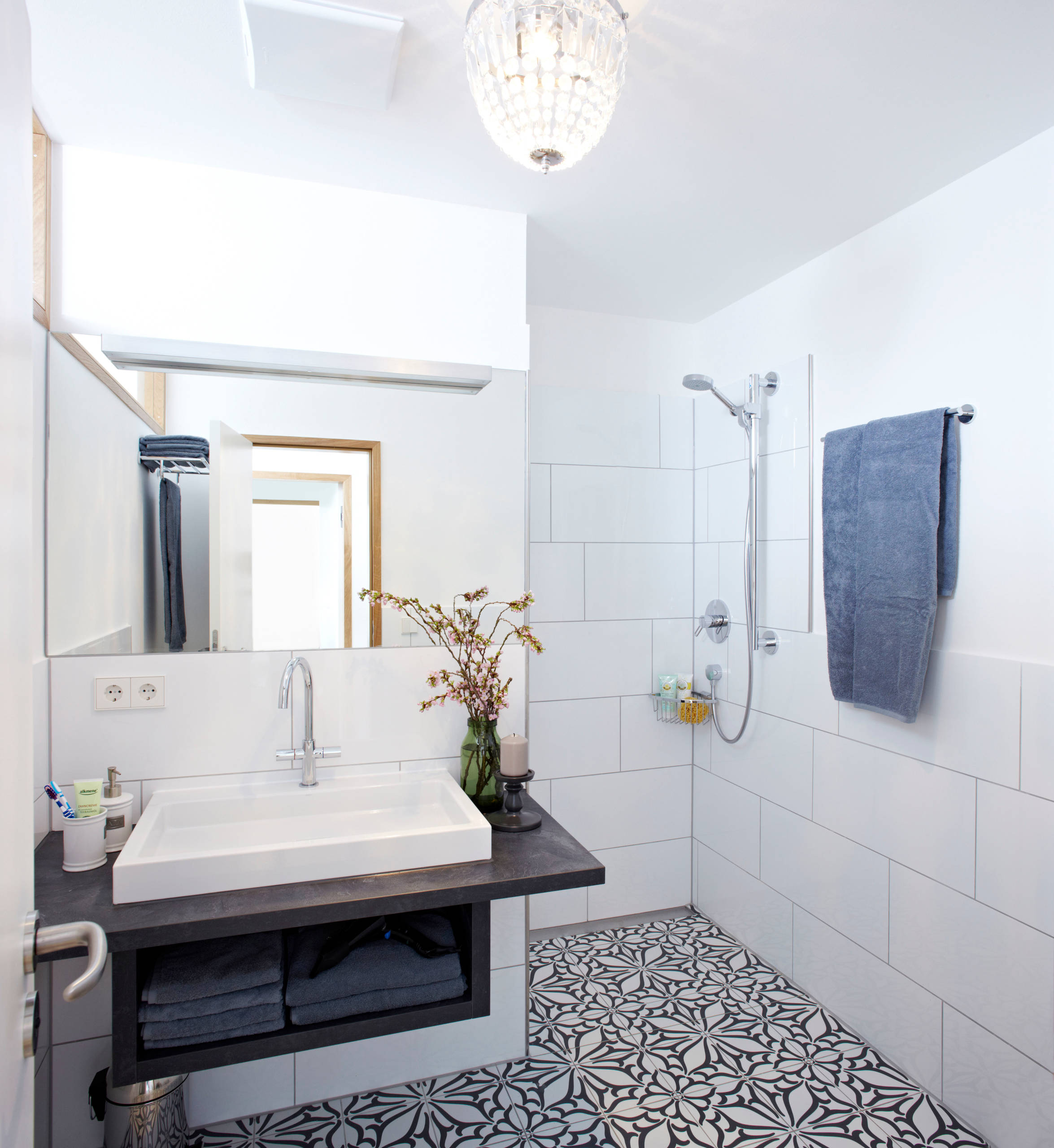 Vacation Rental W3 Contemporary Bathroom Munich By Ute Gunther Wachgekusst Innenarchitektur Design Houzz