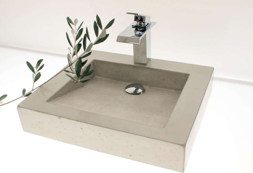 Источник вдохновения для домашнего уюта: маленькая ванная комната в современном стиле с настольной раковиной и столешницей из бетона для на участке и в саду