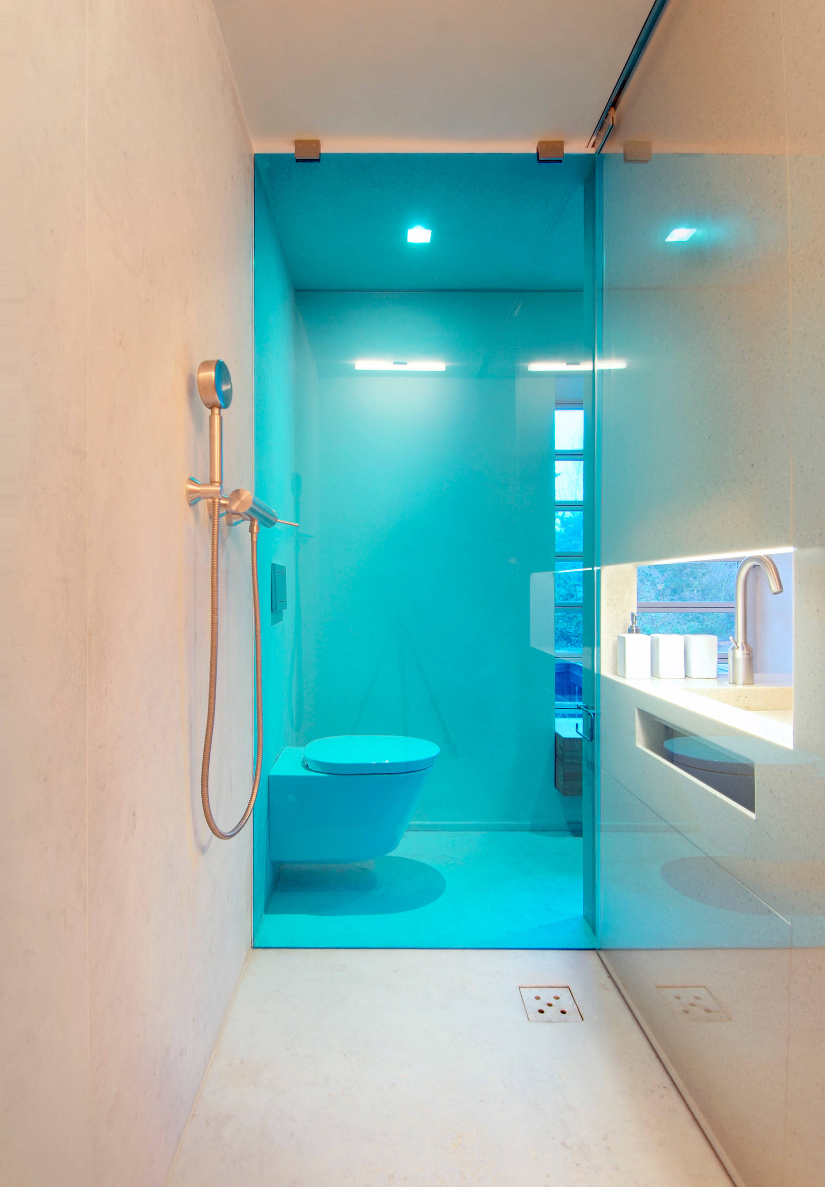 75 Turquoise Limestone Floor Bathroom Ideas You'll Love - July, 2022 | Houzz