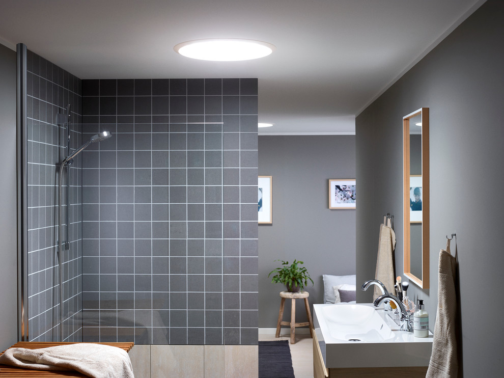 Photo of a modern bathroom in Malmo.