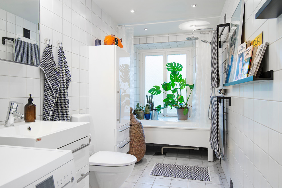 Design ideas for a bohemian bathroom in Stockholm.