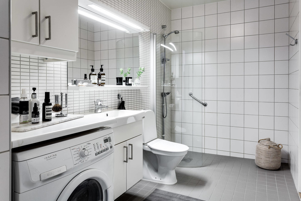 Minimalist bathroom photo in Stockholm