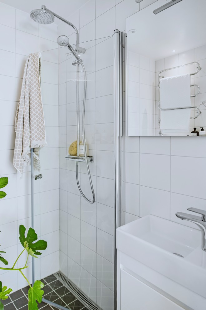 Design ideas for a scandinavian bathroom in Stockholm.