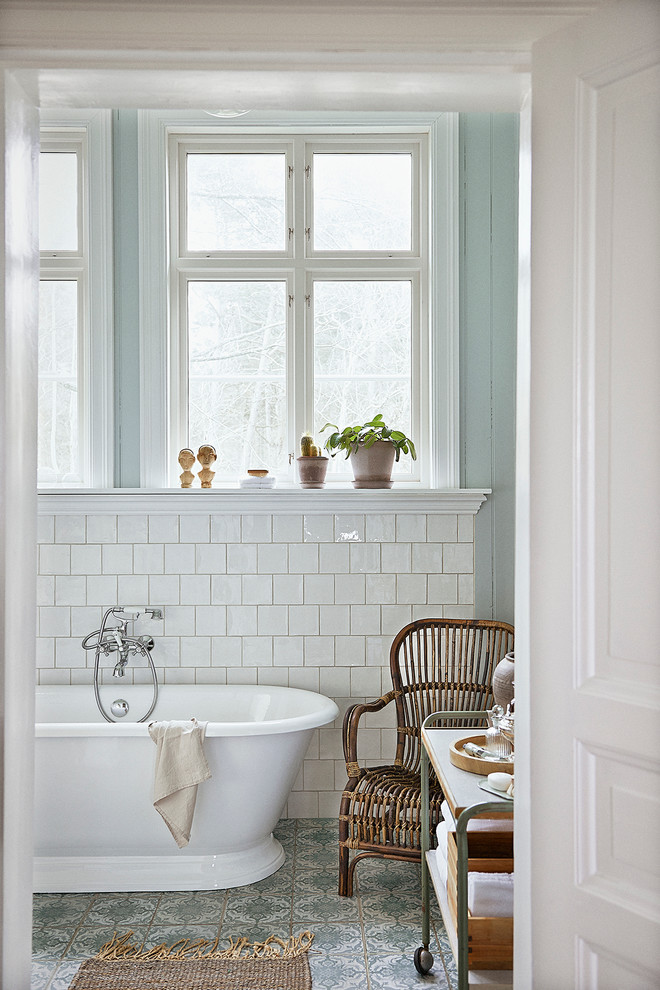 Inspiration for a traditional bathroom in Gothenburg.