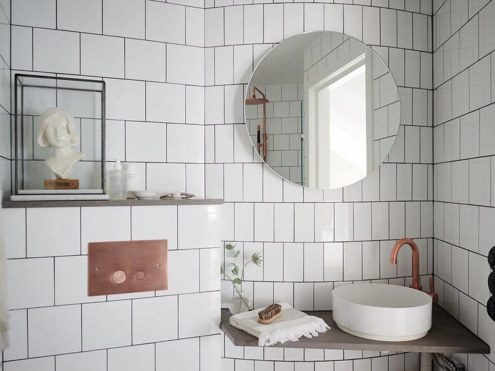 Inspiration för ett litet skandinaviskt badrum